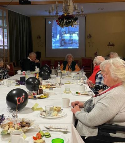 Silversterabend mit Dinner for one – Bild 1